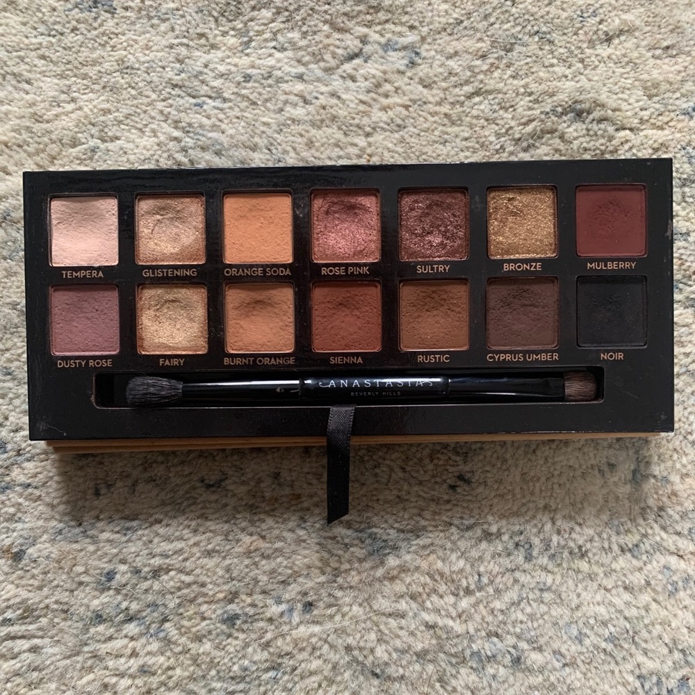 Anastasia Beverly Hills Soft Glam Palette